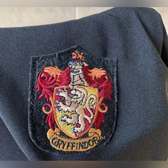 Universal Studios Authentic Harry Potter Cloak Robe (Gryffindor) XXXS - Picture 3 of 4